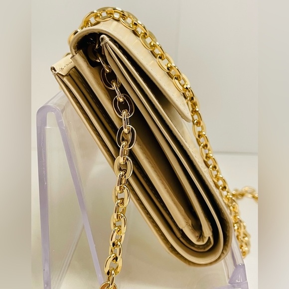 Authentic Givenchy, leather wallet - Picture 6 of 10